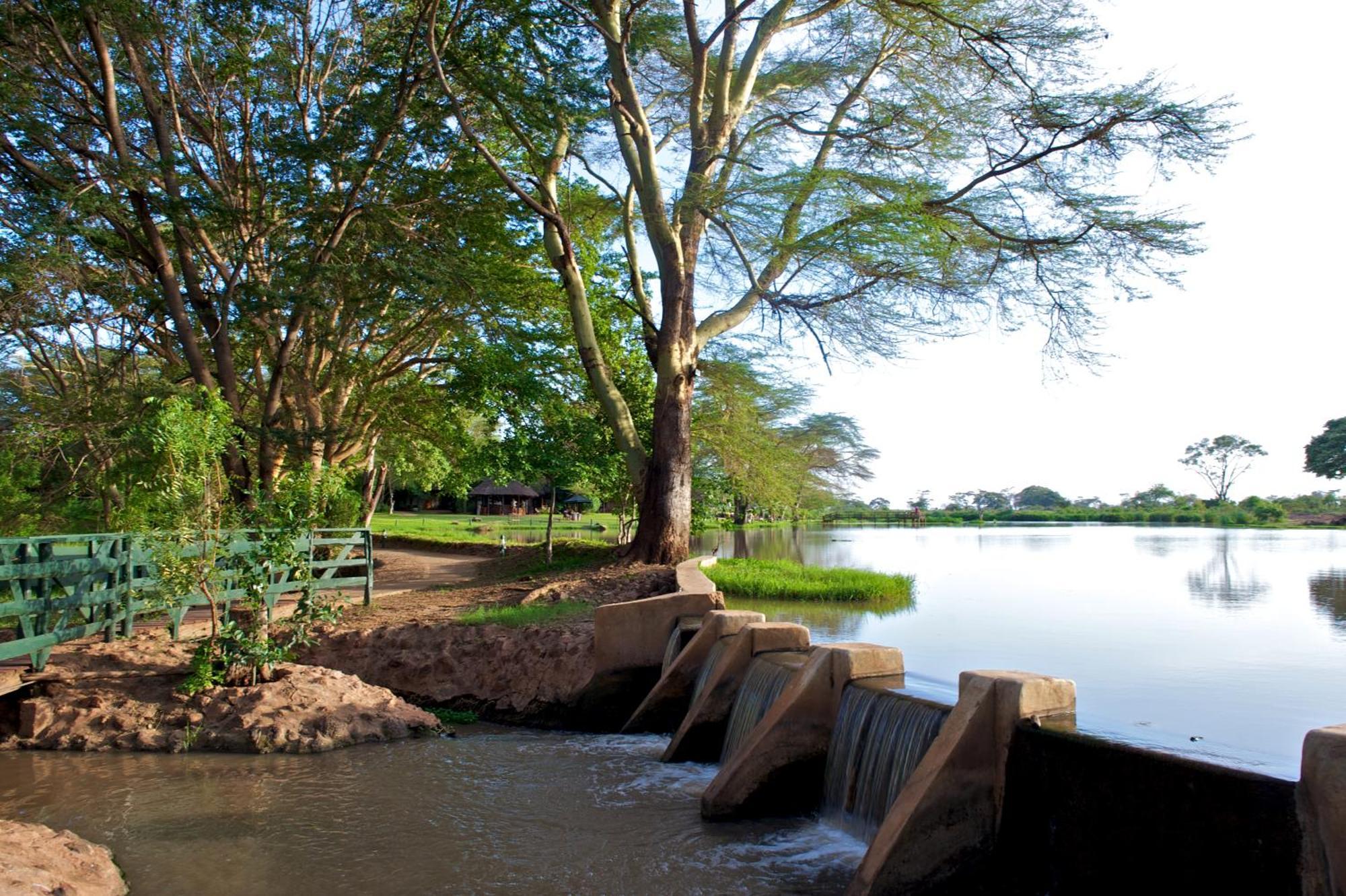 Voyager Ziwani Tented Camp Exterior photo