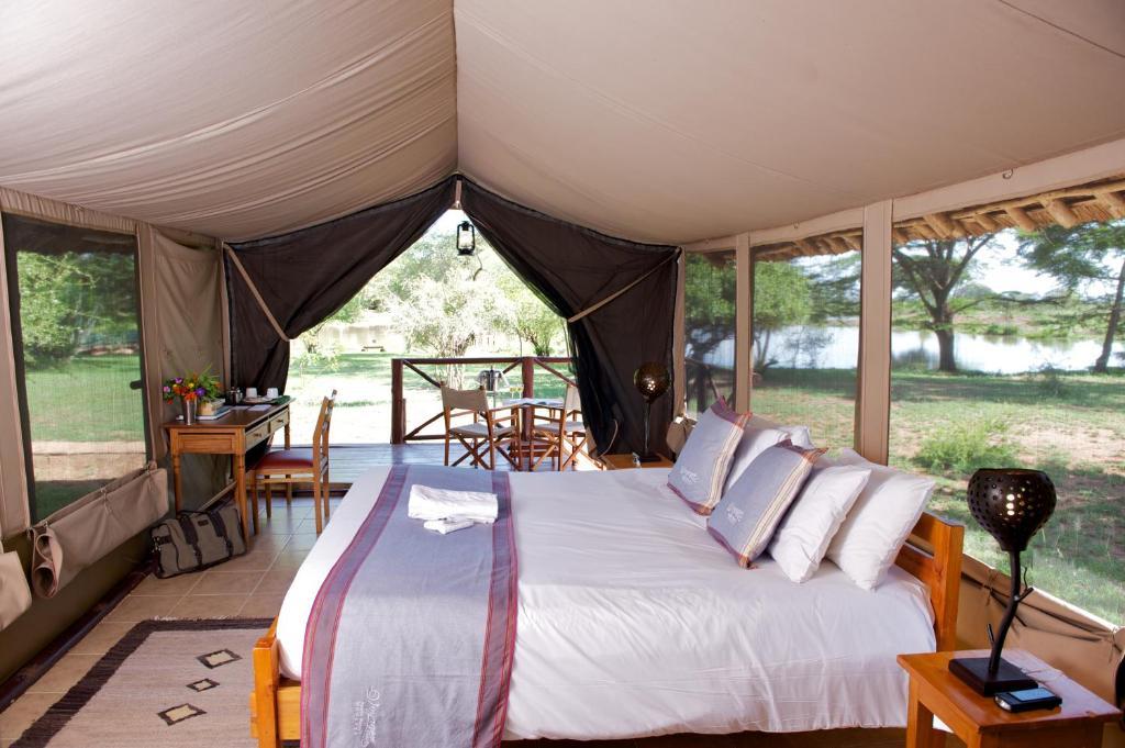Voyager Ziwani Tented Camp Exterior photo